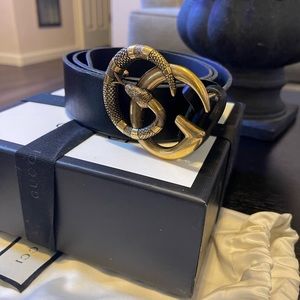 Leather belt with Double G buckle with snake